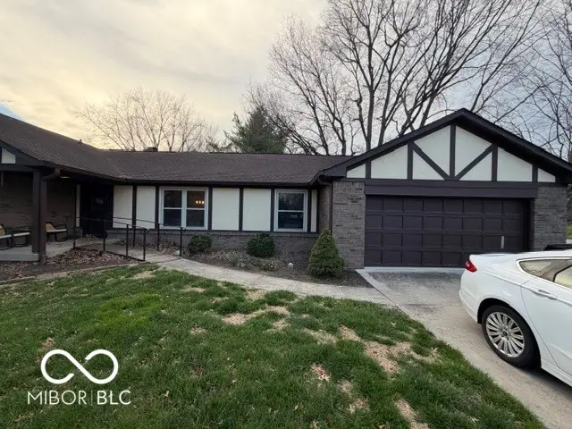 10188 E Lakeshore Drive, Carmel, IN 46033 - #2