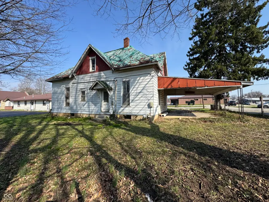 4 W Water Street, Cloverdale, IN 46120 - #3