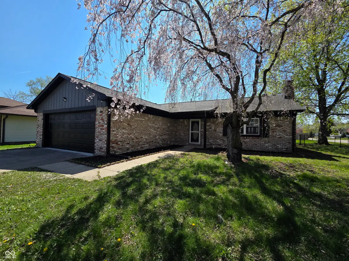 601 Nelson Drive, Brownsburg, IN 46112 - #1