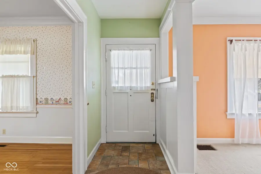 5120 E Pleasant Run Parkway South Drive, Indianapolis, IN 46219 - #3