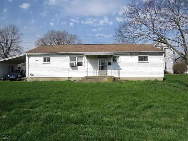 825 Jackson Street, Hope, IN 47246