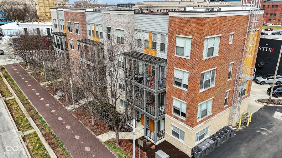 110 E North Street, Indianapolis, IN 46204 - #2