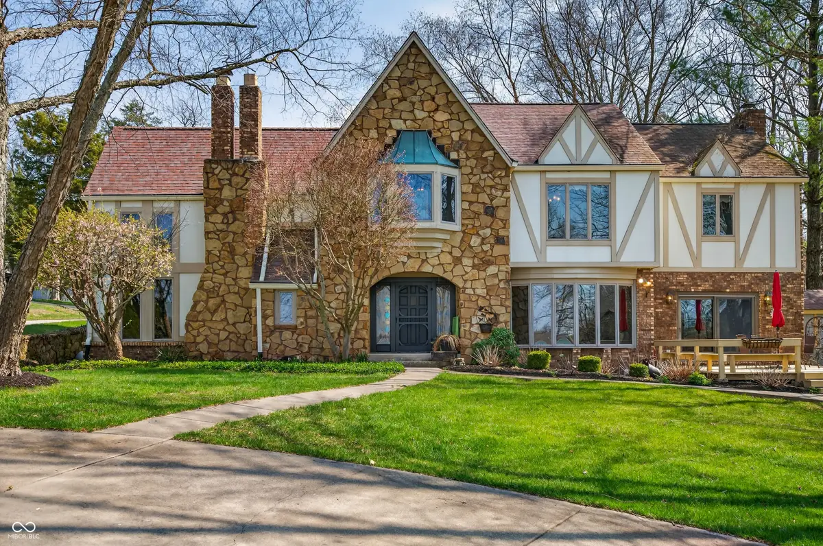 995 E Skyline Drive, Brownstown, IN 47220 - #1