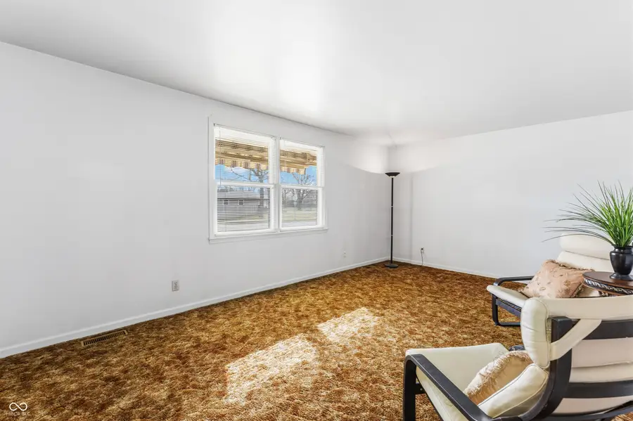 2940 Taylor Road, Columbus, IN 47203 - #2