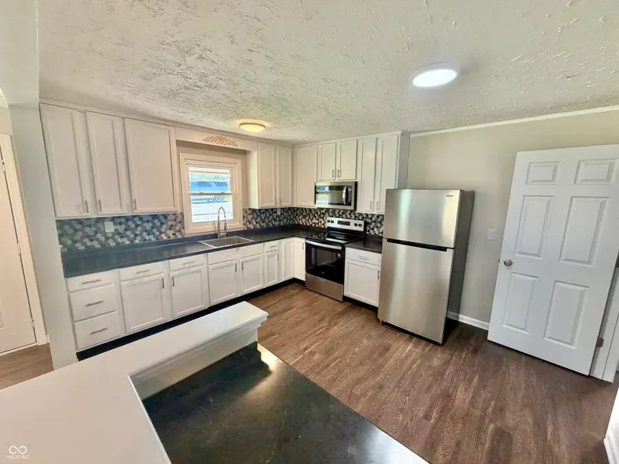 110 Cook Street, Alexandria, IN 46001 - #3