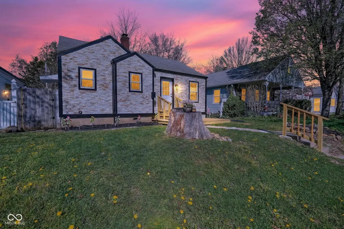 132 S 7th Avenue S, Beech Grove, IN 46107 - #1