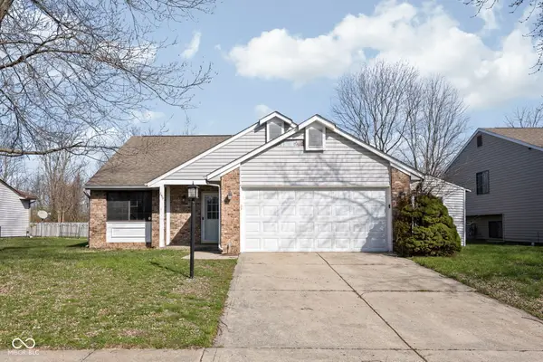 249 Meadow Glen Drive, Avon, IN 46123