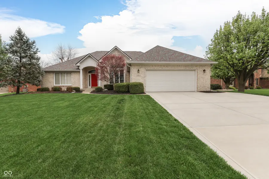 3978 Brockton Manor South Drive, Greenwood, IN 46143 - #3