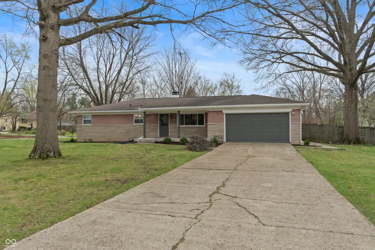 2715 NW Westleigh Drive Nw, Indianapolis, IN 46268 - #1