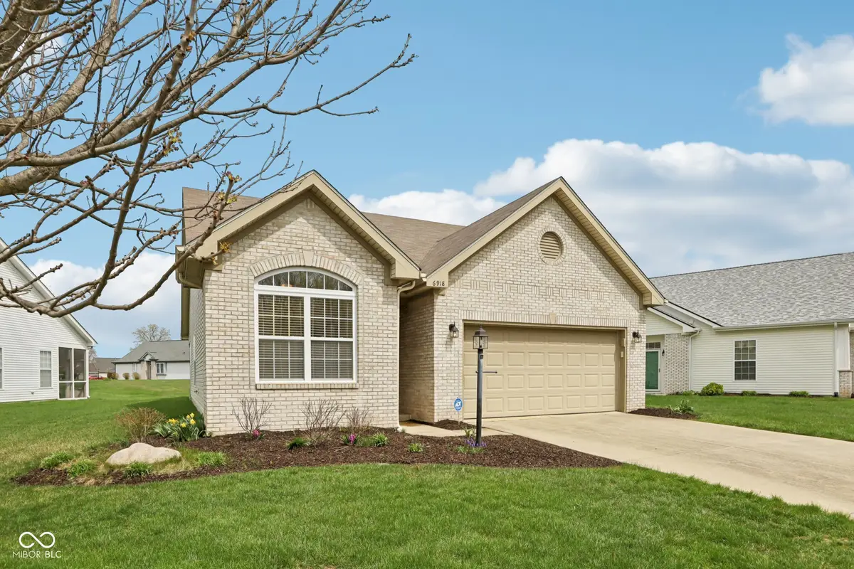 6918 Harbour Woods Overlook, Noblesville, IN 46062 - #1