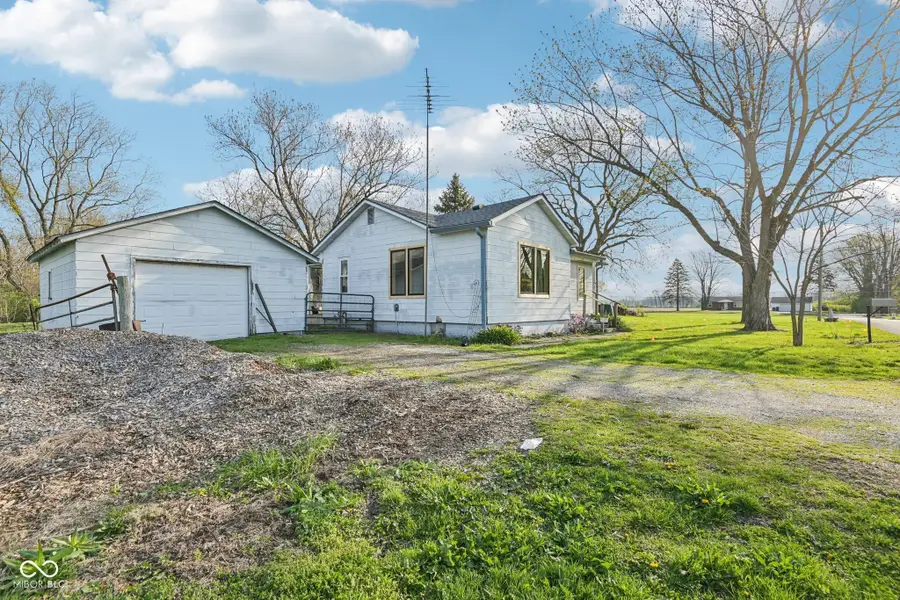 3138 W Anderson Street, Anderson, IN 46011 - #2