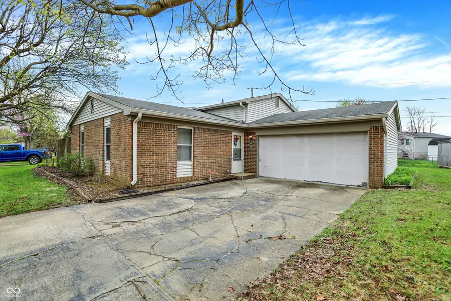 1515 Canterbury Drive, Shelbyville, IN 46176 - #3