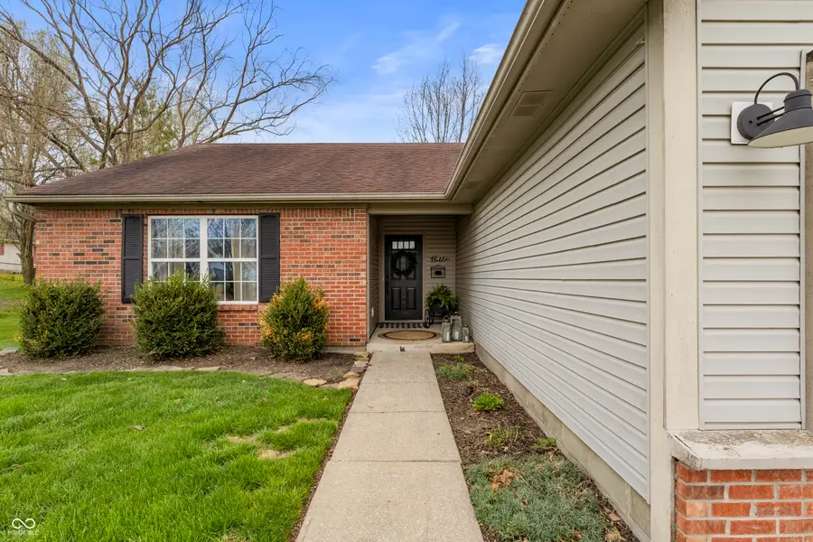434 Driftwood Court, Franklin, IN 46131 - #2