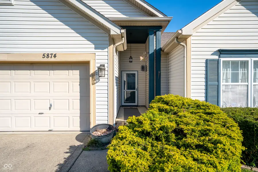 5874 Lost Oaks Drive, Carmel, IN 46033 - #2