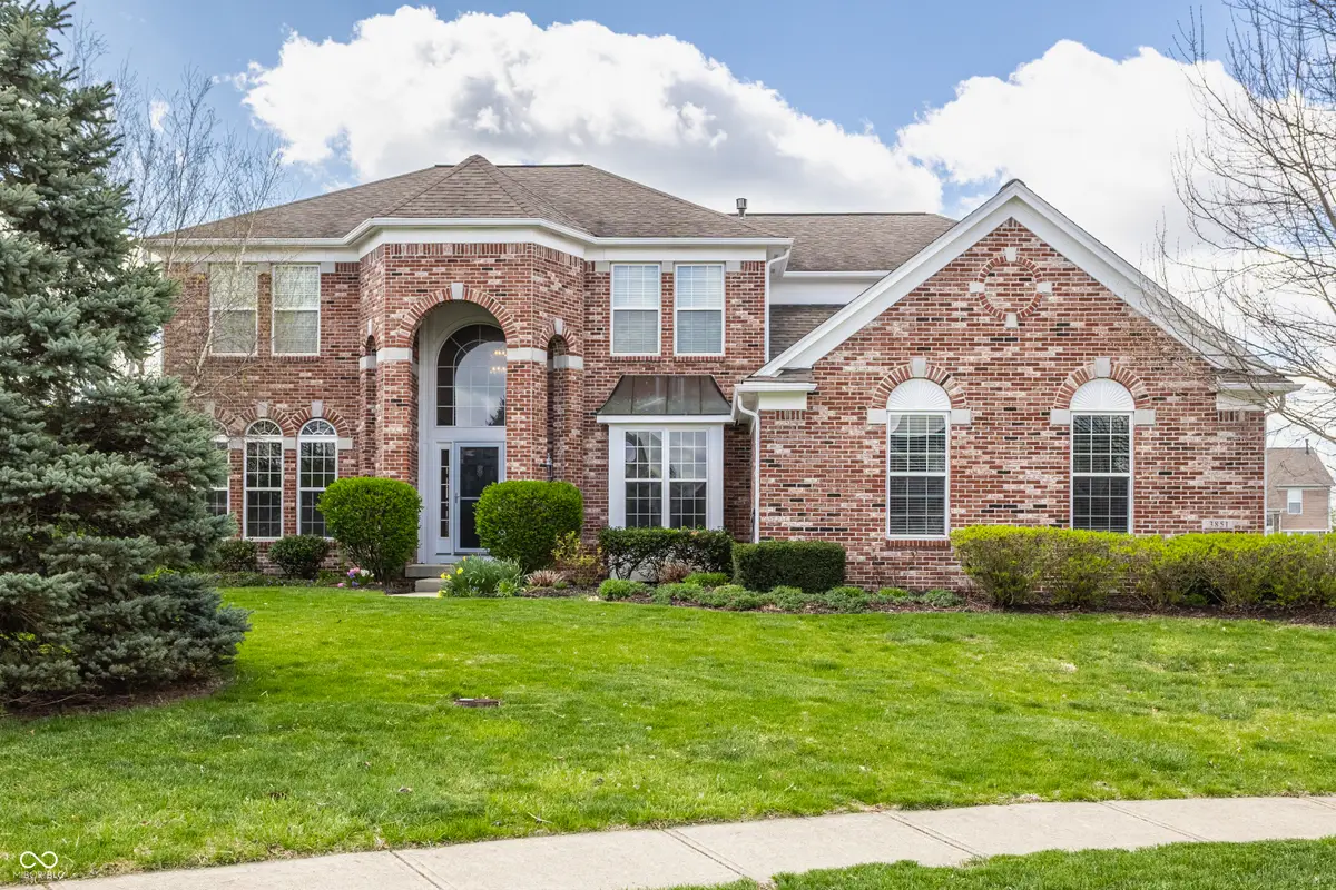 3851 Meadow Side Court, Zionsville, IN 46077 - #1