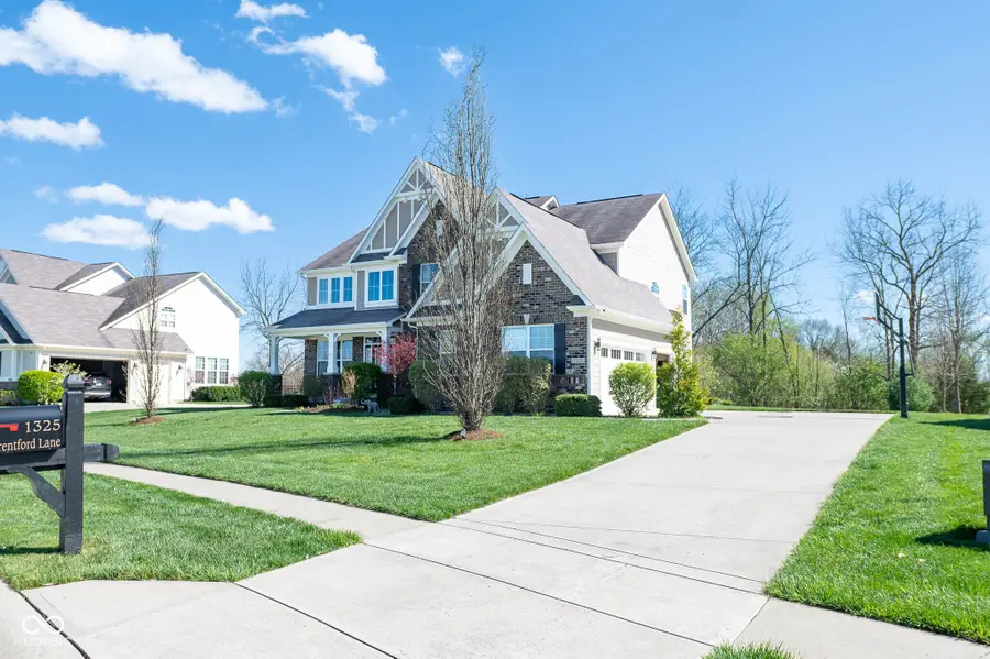 1325 Brentford Lane, Greenwood, IN 46143 - #3
