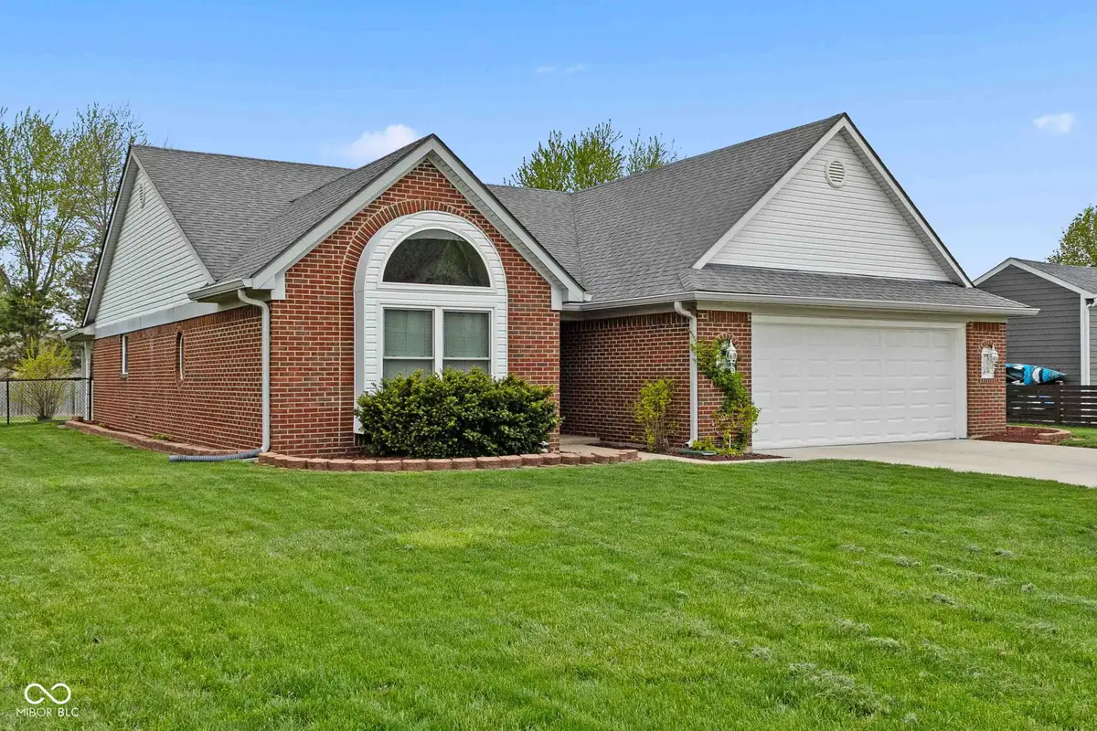 4012 S Loganberry Court, New Palestine, IN 46163 - #1