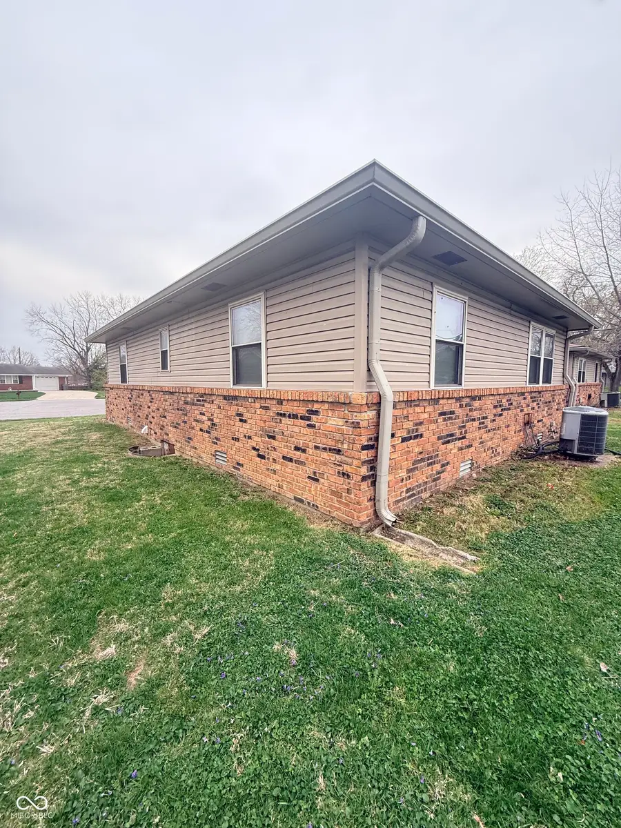 5703 S Kealing Avenue, Indianapolis, IN 46227 - #2