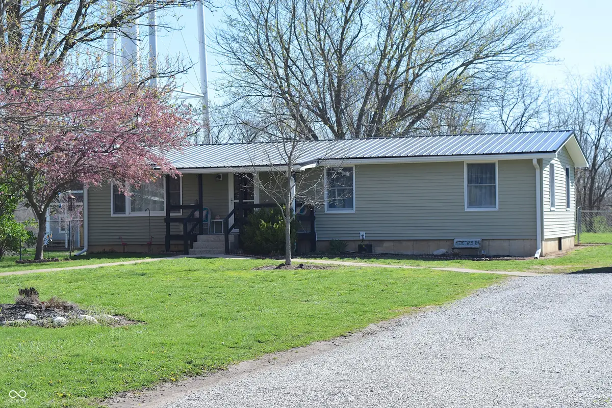 222 N Front Street, Thorntown, IN 46071 - #1