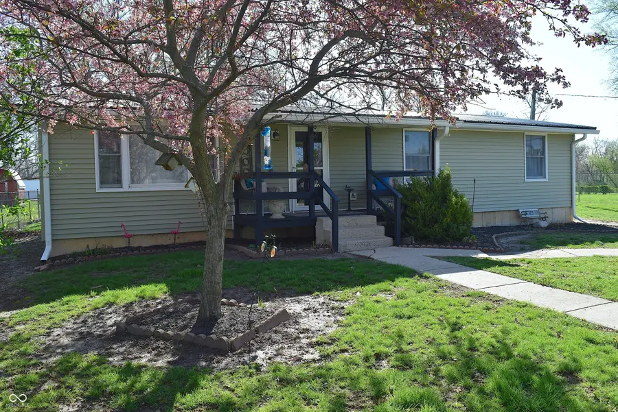 222 N Front Street, Thorntown, IN 46071 - #3