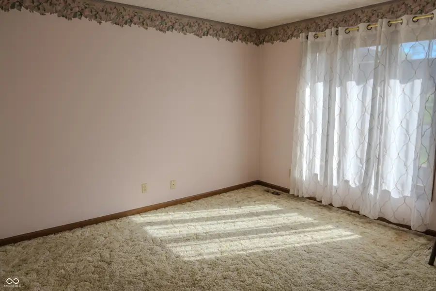 254 Summit Ridge Drive, Greenwood, IN 46142 - #2