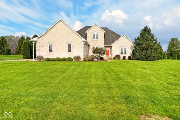 2636 S Hillview Drive, New Palestine, IN 46163