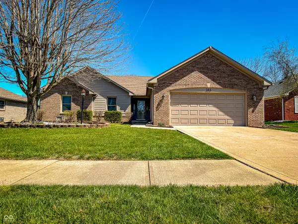 393 Savannah Drive, Greenwood, IN 46142