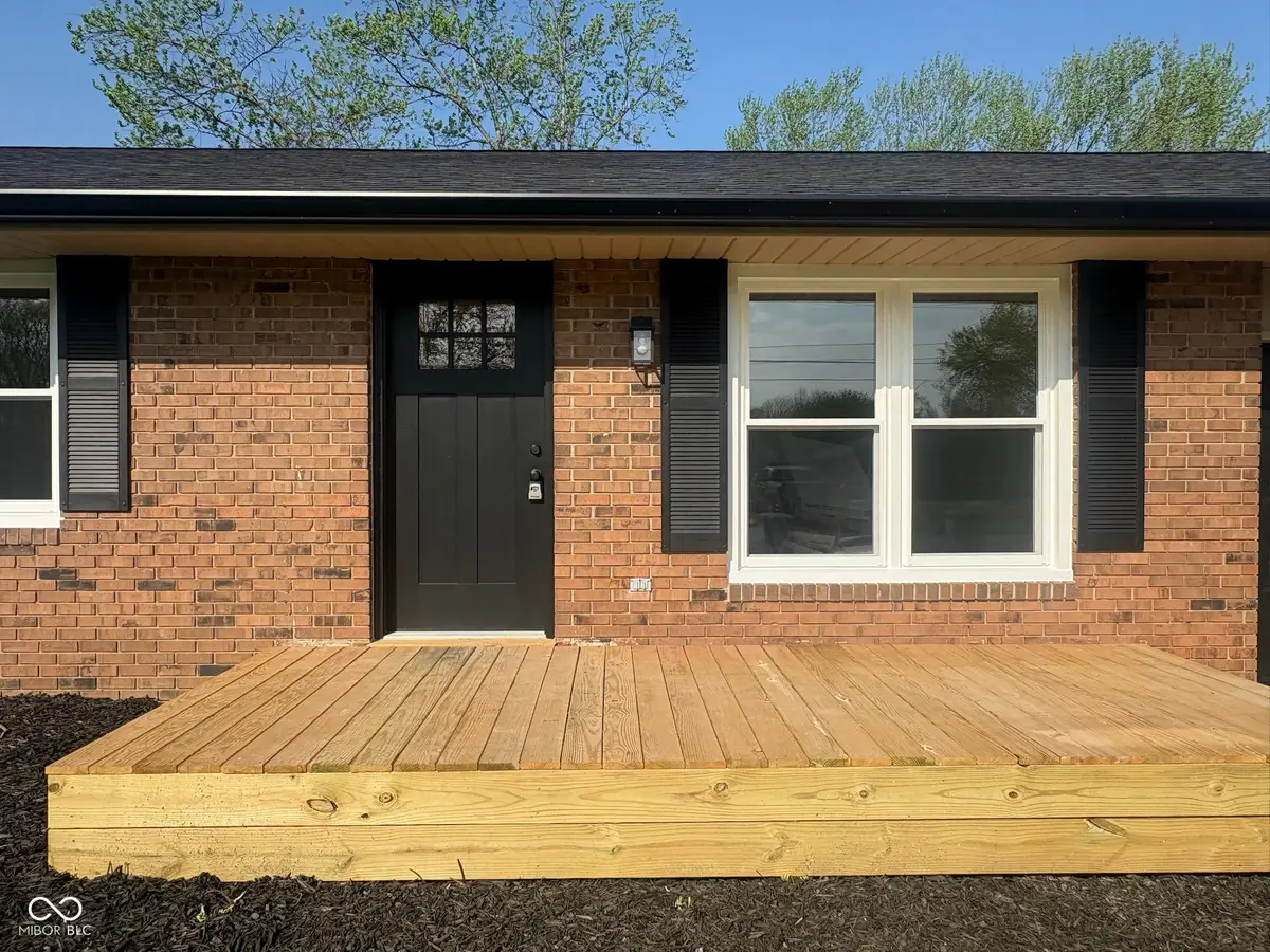 1732 Prairie Drive, Columbus, IN 47203 - #1