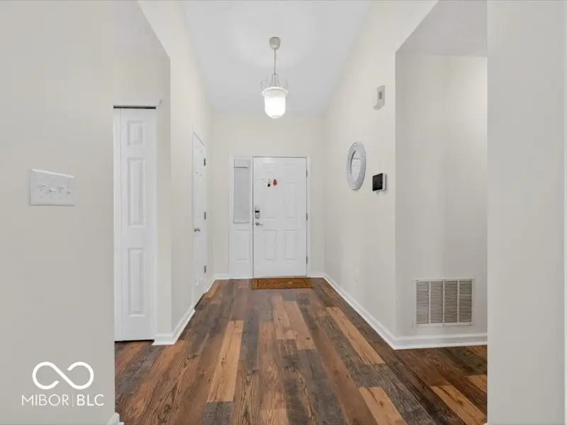 8625 Baypointe Drive, Avon, IN 46123 - #3