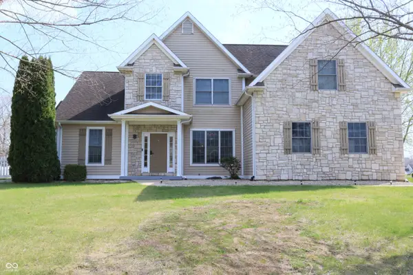 8605 Shamrock Lane, Yorktown, IN 47396