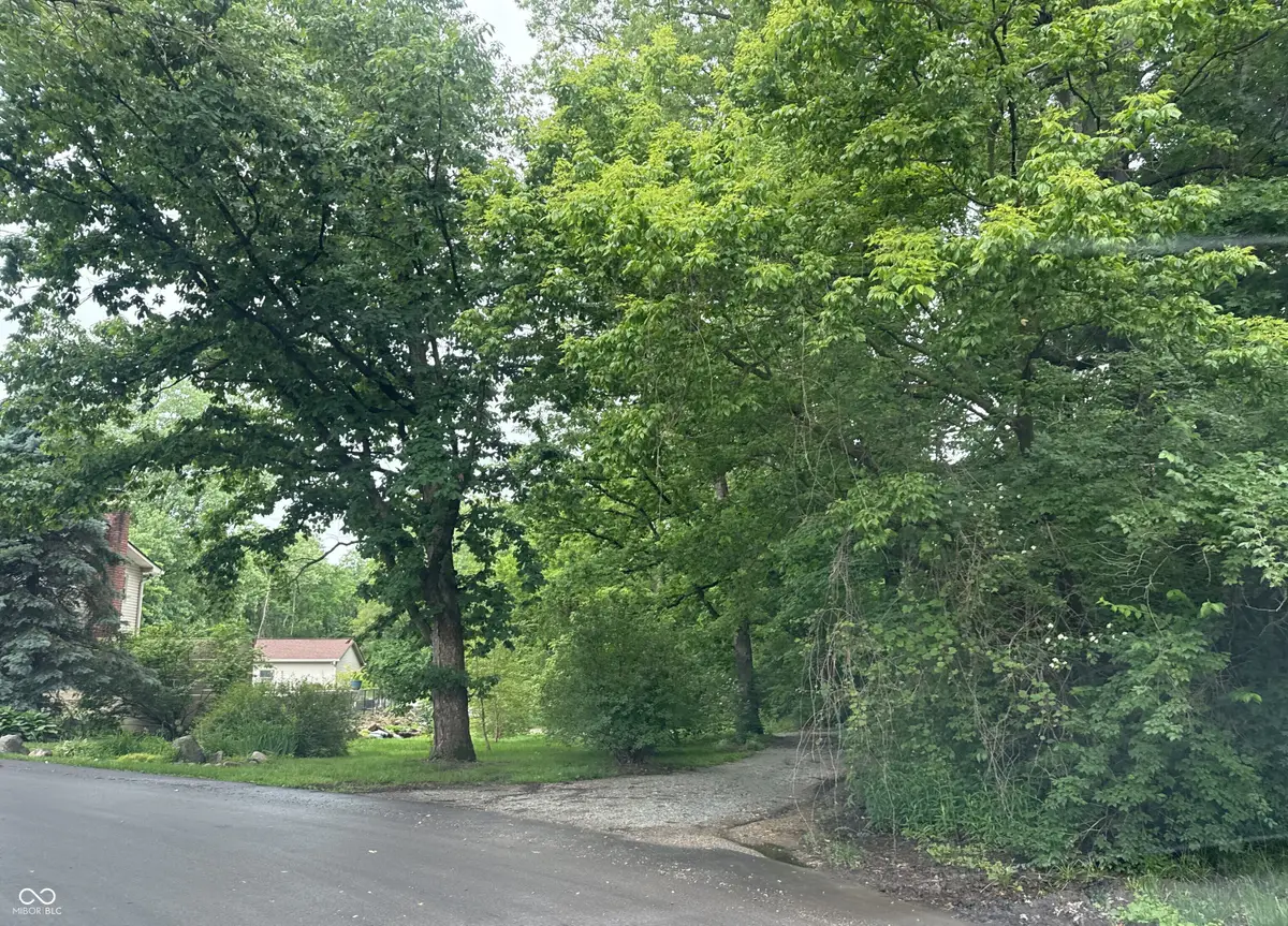 304 Cleveland Street, Beech Grove, IN 46107 - #1