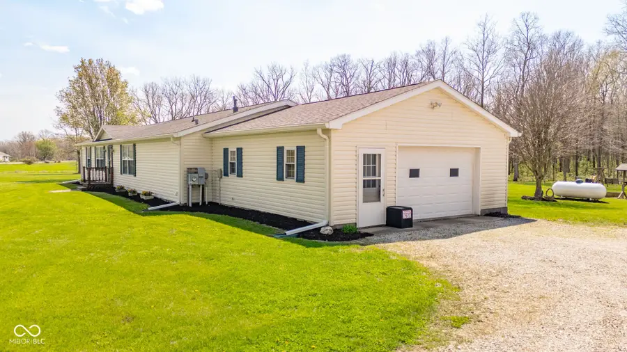745 S County Road 400 W, New Castle, IN 47362 - #3