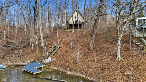 3609 Mockingbird Lane, Nashville, IN 47448