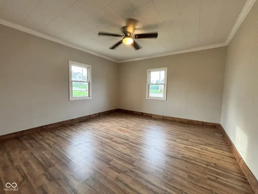 513 W Washington Street, Alexandria, IN 46001 - #2