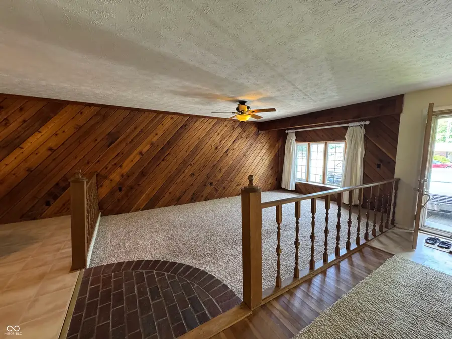 825 Parkview Drive, Rushville, IN 46173 - #2