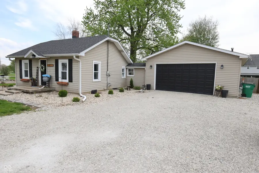 6223 South Street, Stilesville, IN 46180 - #2