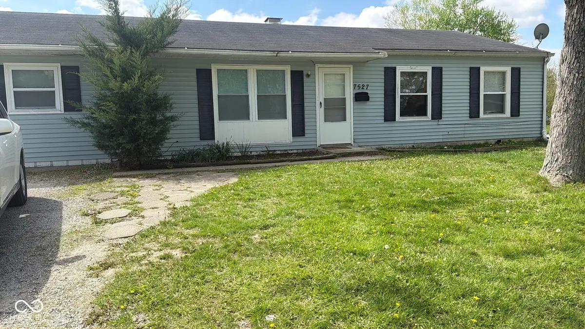 7527 E 35th Street E, Indianapolis, IN 46226 - #1