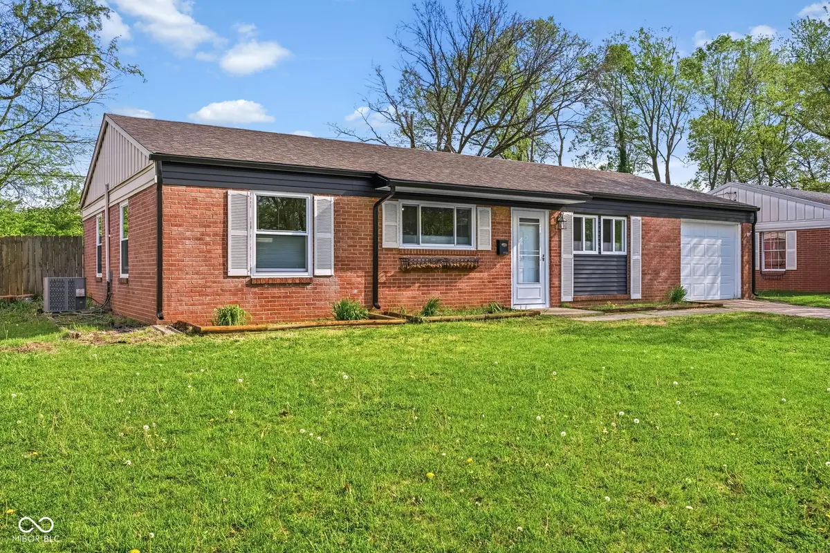 2734 31st Street, Columbus, IN 47203 - #1