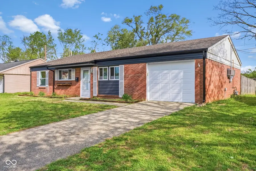 2734 31st Street, Columbus, IN 47203 - #3