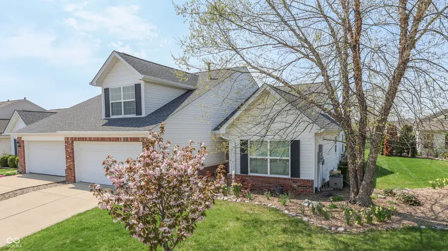 1304 Flintlock Drive, Greenwood, IN 46143 - #2