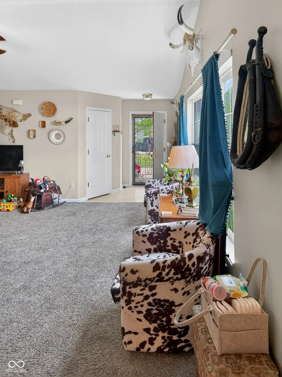 1869 Kingen Drive, Greenfield, IN 46140 - #3