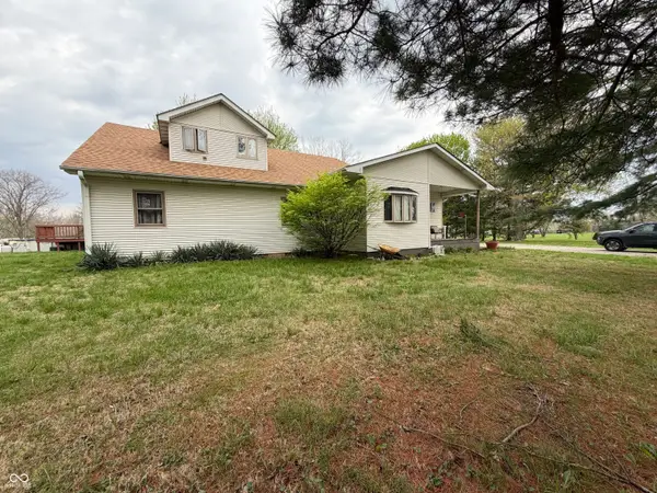 686 E Wood Avenue, Clinton, IN 47842