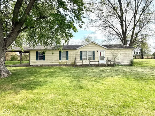 6886 S Mill Road, Spiceland, IN 47385