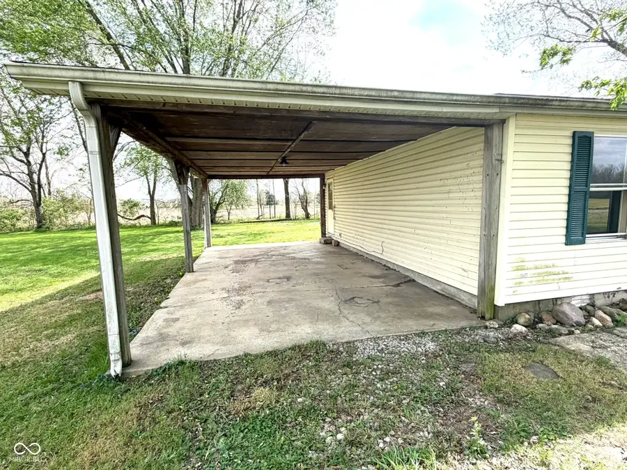 6886 S Mill Road, Spiceland, IN 47385 - #3