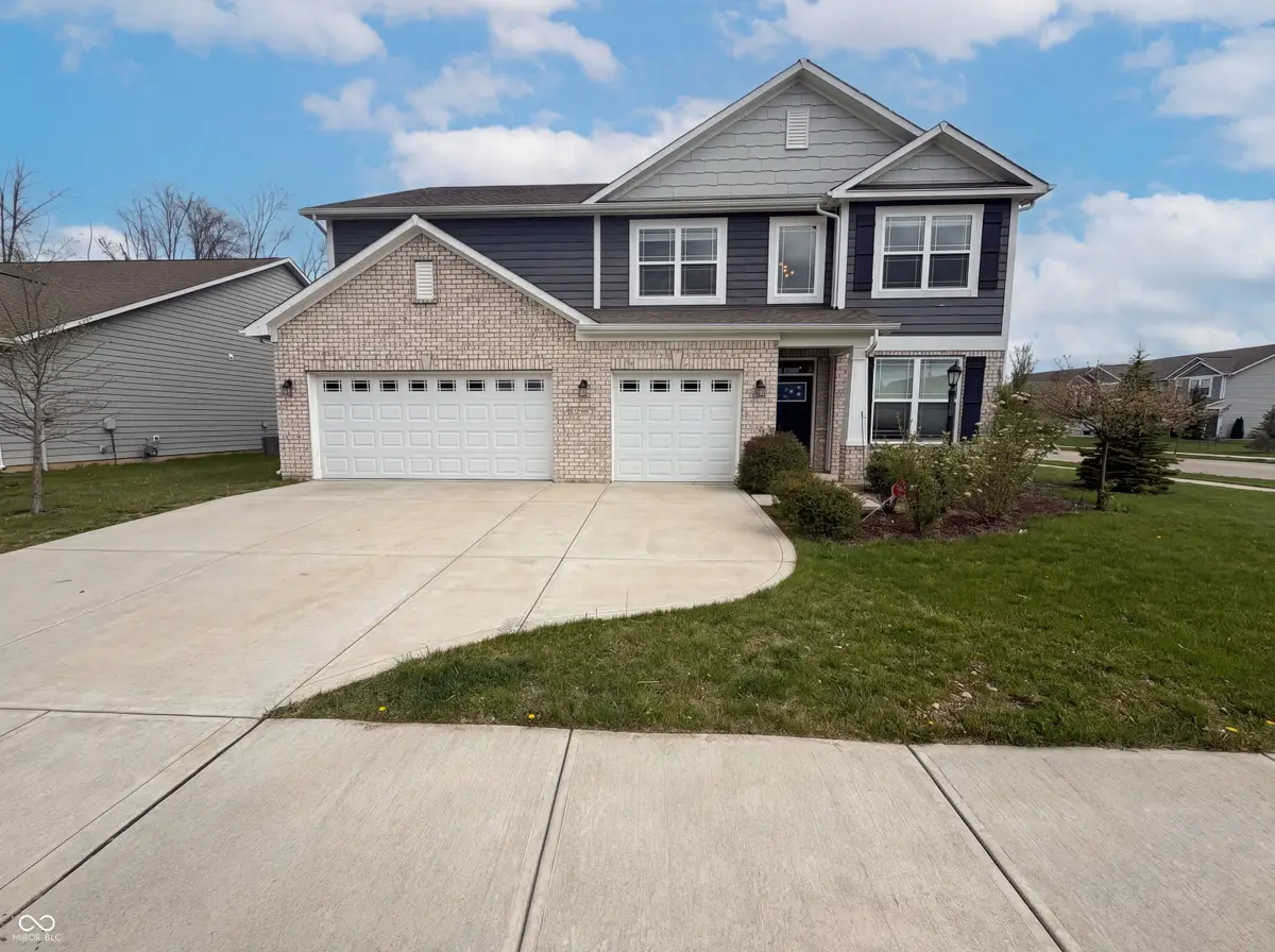 3896 Sheffield Park Way, Westfield, IN 46074 - #1