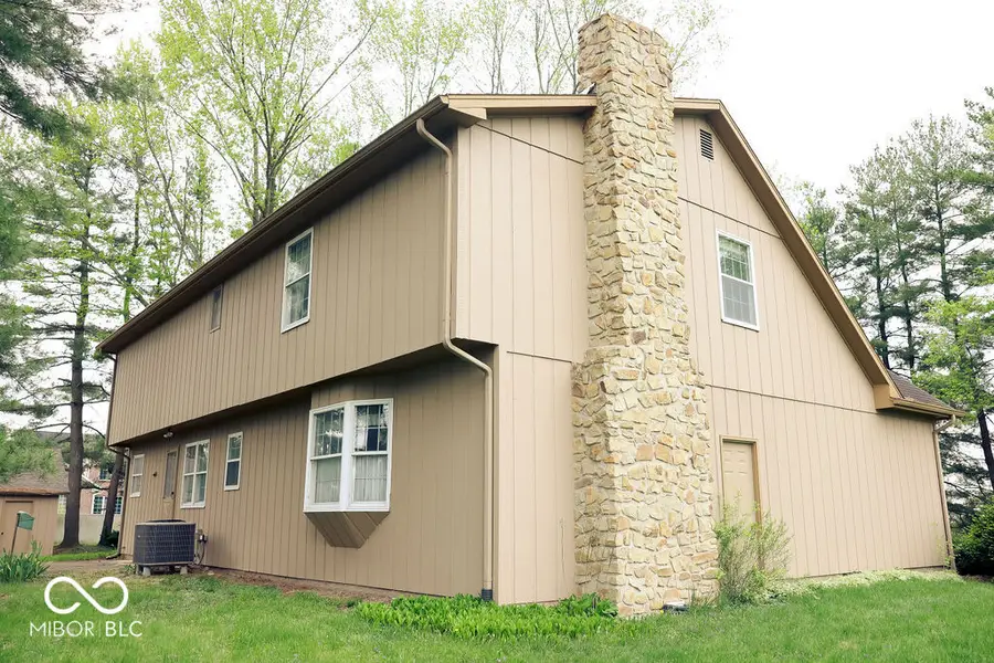 1221 S Poplar Street, Seymour, IN 47274 - #3