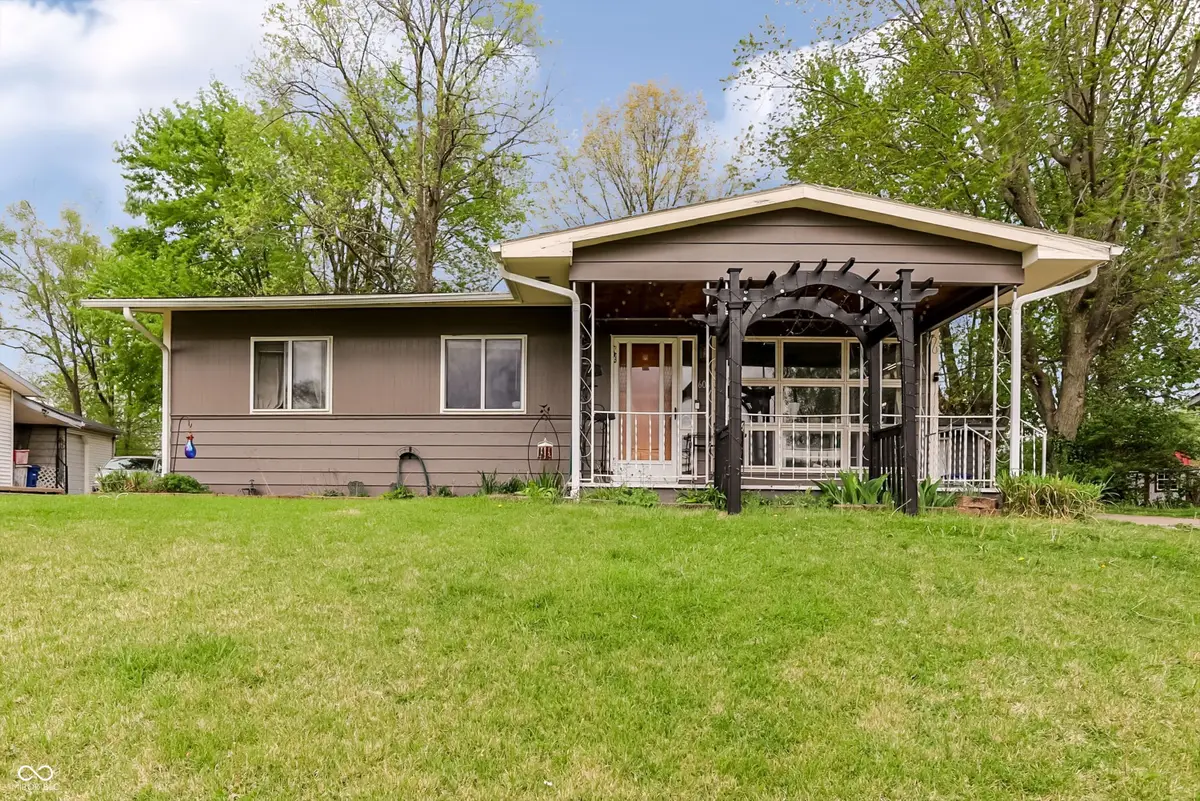 606 Howard Street, Shelbyville, IN 46176 - #1