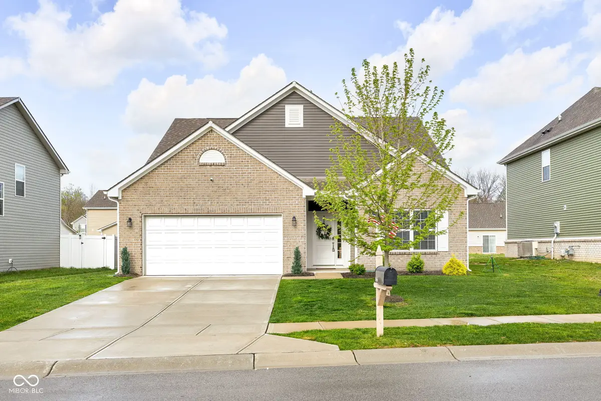 866 Declaration Drive, Pittsboro, IN 46167 - #1