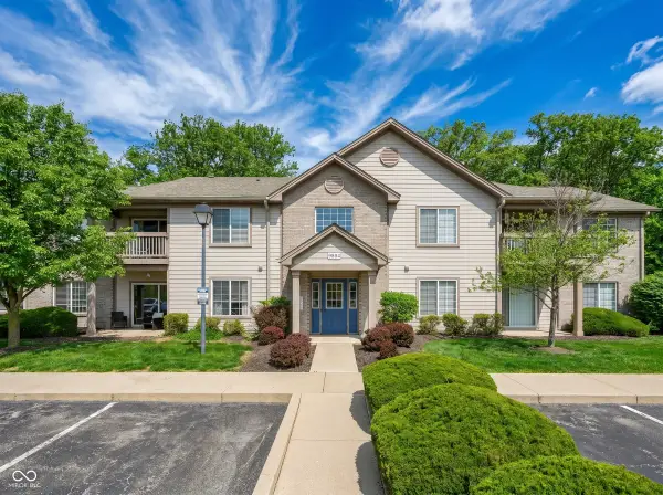 9804 Legends Creek Drive #104, Indianapolis, IN 46229
