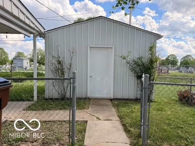 511 Fulford Drive, Edinburgh, IN 46124 - #2